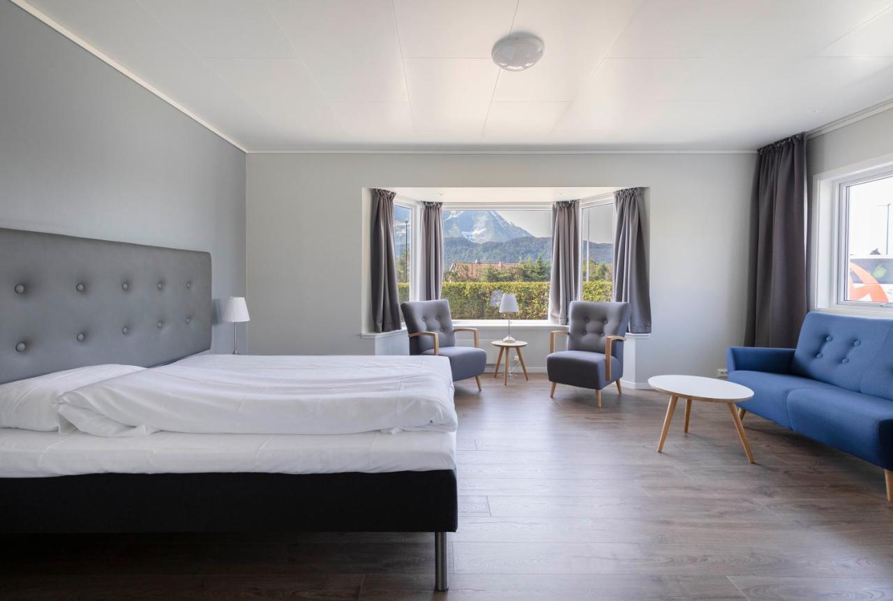 Aursnes Hotell Sykkylven Extérieur photo