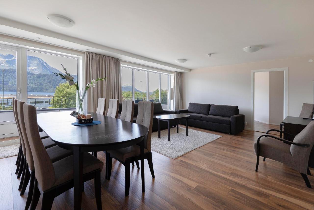 Aursnes Hotell Sykkylven Extérieur photo