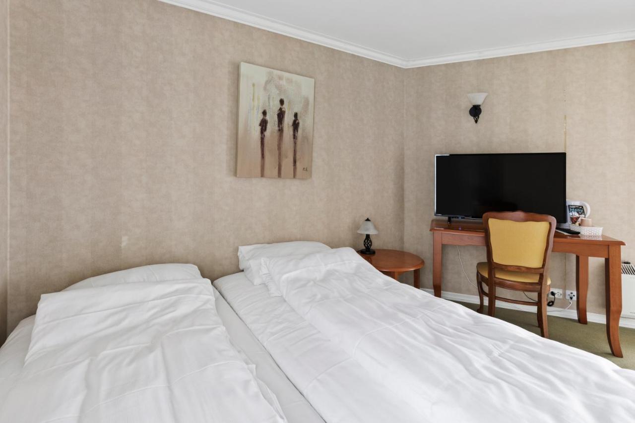 Aursnes Hotell Sykkylven Extérieur photo